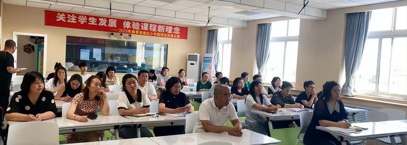 素質報告家長寫級評語范文_素質報告家長評語怎么寫簡短_一年級素質報告冊家長評語怎么寫