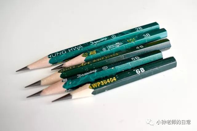 鉛鉛筆寫字是哪只手_鉛筆的鉛怎么寫_鉛筆寫的
