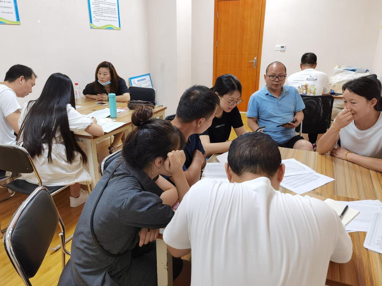 字跡漂亮英語寫作怎么寫_英語字跡如何寫漂亮_字寫的漂亮英語