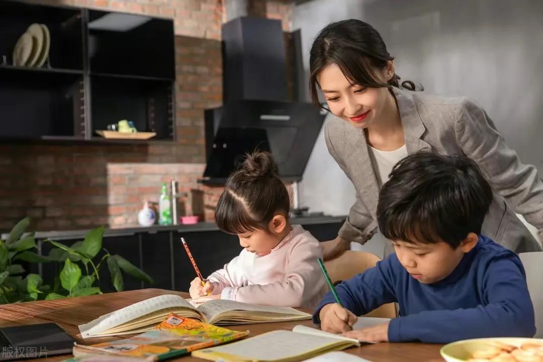 考試差家長評語怎么寫_考試差家長怎樣寫寄語_考試差家長簽字評語大全